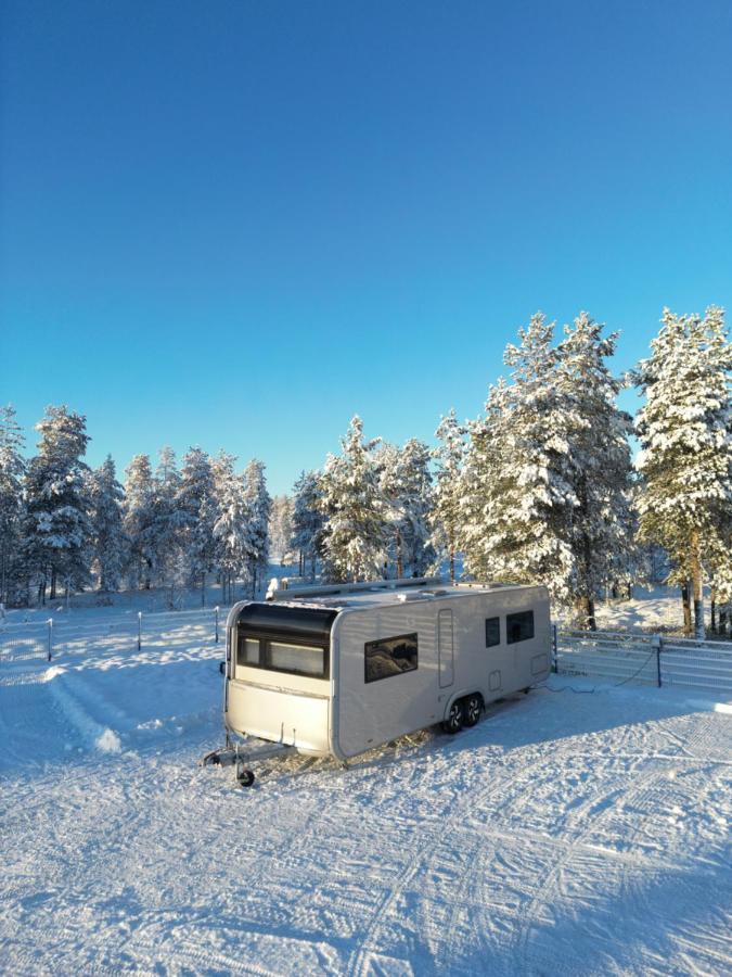 فندق Santa'S Luxury Trailer روفانييمي المظهر الخارجي الصورة